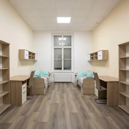 Minidorm In Heart Of Center Hostel *